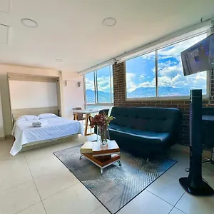 Apto Familiar In Poblado Medellín